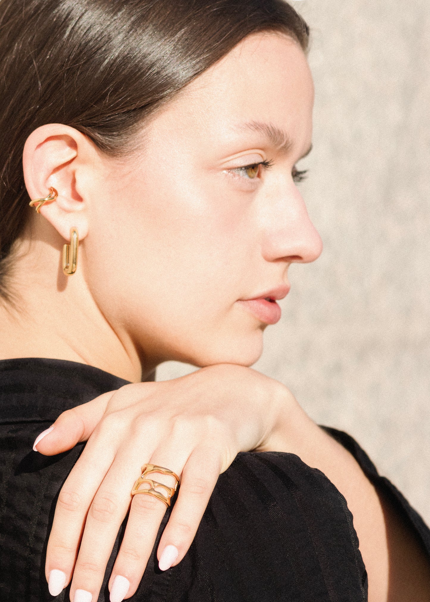 Bylia jewels bylia logo ale y ole logo aleyole jewelry pd paola pdpaola jewelry creu handmade creu shop lua complementos luamesquet dosases mariadosases singularu lavani jewels lavani.jewels trium triumjewelry Arenaroja Arena Roja Anillos Anillos acero resistentes al agua waterproof dorado