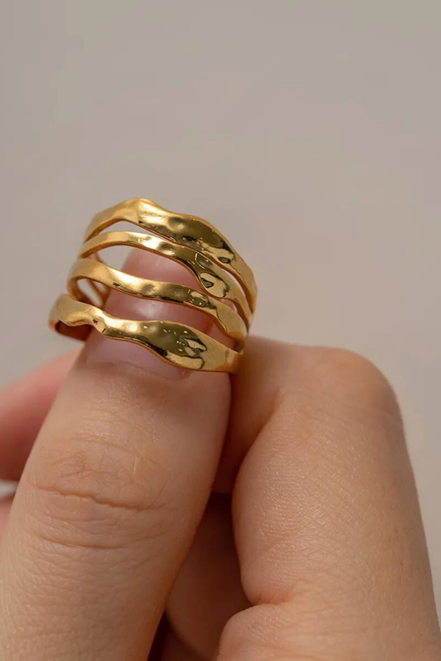 anillo dorado joyeria bisuteria waterproof acero aceroinoxidable oro regulable arenaroja singularu SINGULARU El corte ingles Apodemia bijou brigitte san saru sansarushop agatha paris tiffany CREU creushop vidal y vidal acus acuscomplementos mariadosases arena roja lepetitemarie tous parfois pandora elcorteingles asos pd paola bylia aleyole verano suarez aristocrazy