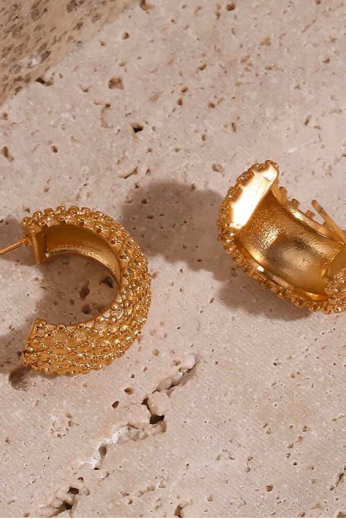 Pendientes oro pendientes dorados pendientes mujer pendientes grandes tous pandora pendiente para boda parfois pendiente elegante pendiente waterproof joyeria joyeria valencia joyeria suarez pendientes corte ingles corte ingles pdpaola pendientes pd paola aleyole ale y ole aristocrazy arena roja pendientes arenaroja singularu SINGULARU El corte ingles Apodemia bijou brigitte san saru sansarushop agatha paris tiffany CREU creushop vidal acus acuscomplementos mariadosases arena roja arena roja lepetitemarie