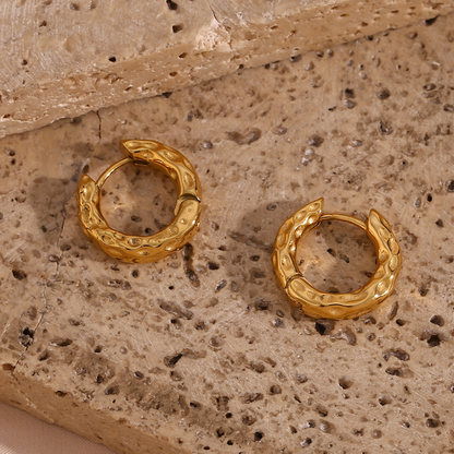 Pendientes de oro Le Petite marie.joyeria Marea joyas Vacier Jewelry Javier bilbao joyas joyas darwin cxc joyas lisla joyas mestiza joyas joyería suarez el corte inglés rebajas Pandora La Manso Arenaroja arena roja Tendencias estilo tendencias moda Bylia jewels bylia logo ale y ole logo aleyole jewelry pd paola pdpaola jewelry creu handmade creu shop lua complementos luamesquet dosases mariadosases singularu lavani jewels lavani.jewels trium triumjewelry pardobymireiapardo pardo