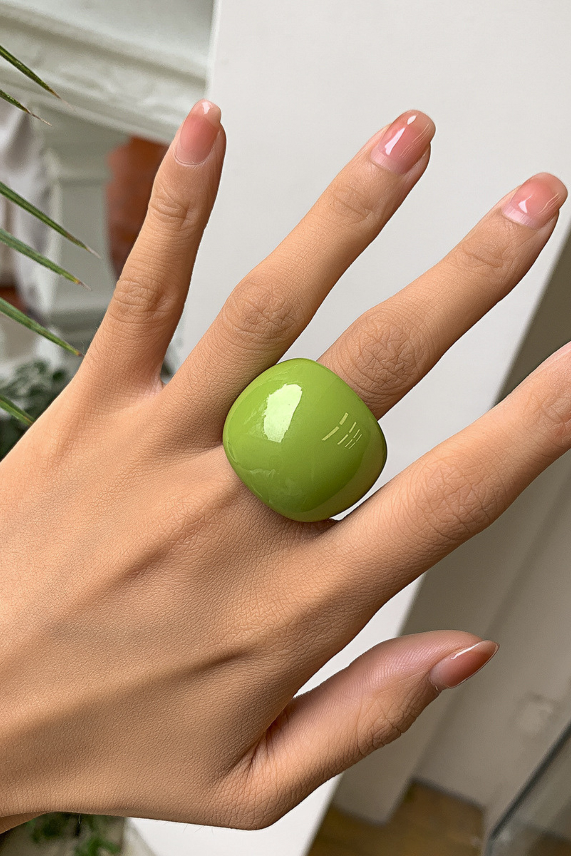 anillo_color_tendencia_waterproof_resistente_plastico_regulable_arenaroja_arena_roja_elcorteingles_singularu_apodemia_pandora_san_saru_sansarushop_agatha_paris_tiffany_creushop_vidalyvidal_acus_acuscomplementos_mariadosases_lepetitemarie_parfois_tous_bijou_brigitte_pd_paola_pdpaola_aleyole_ale_ole_lulas_lulas_susmies_verano_chunky_suarez_aristocrazy_suarez_zara
