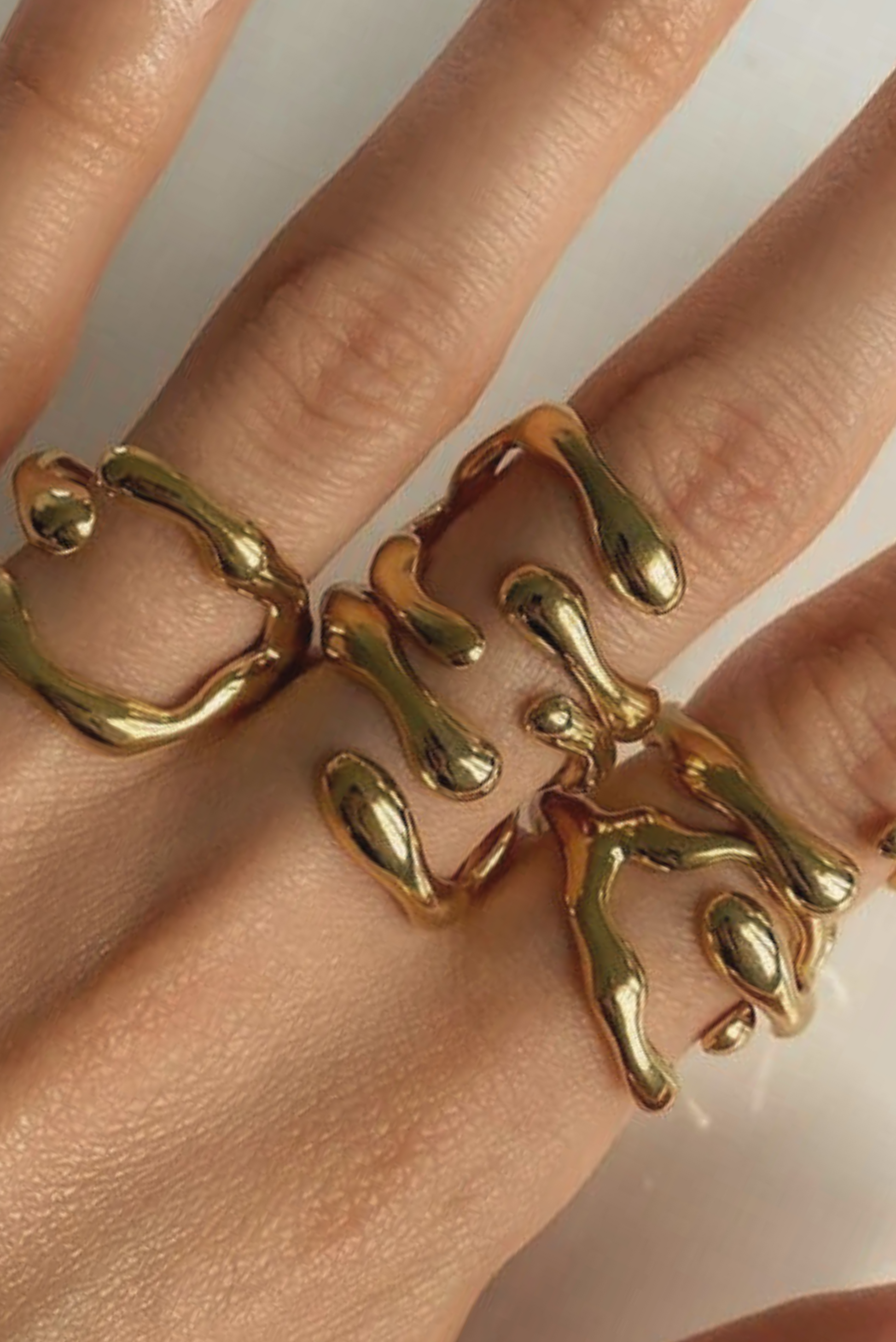 anillo dorado joyeria bisuteria waterproof acero aceroinoxidable oro regulable arenaroja singularu SINGULARU El corte ingles Apodemia bijou brigitte san saru sansarushop agatha paris tiffany CREU creushop vidal y vidal acus acuscomplementos mariadosases arena roja  lepetitemarie tous parfois pandora elcorteingles asos