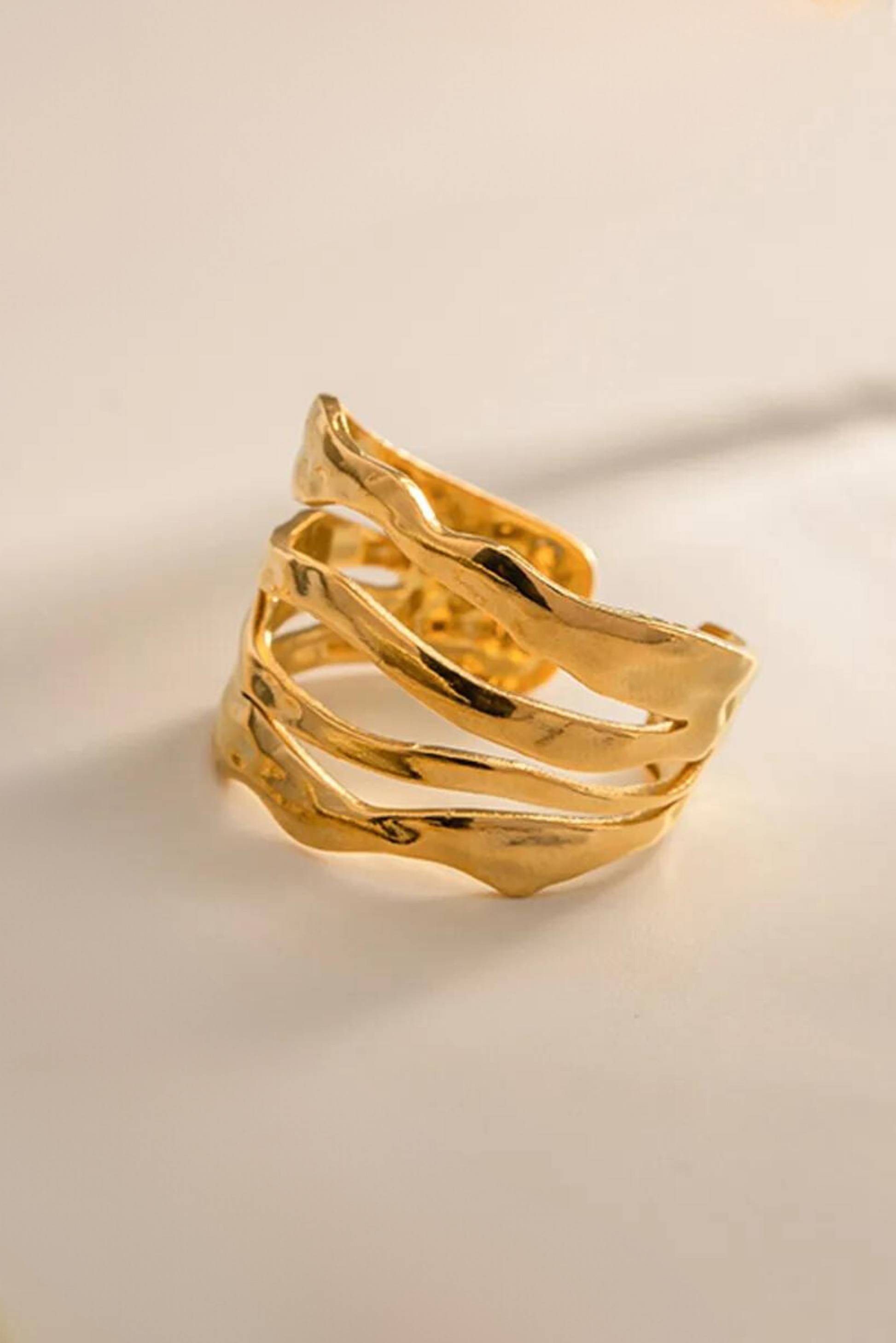 anillo dorado joyeria bisuteria waterproof acero aceroinoxidable oro regulable arenaroja singularu SINGULARU El corte ingles Apodemia bijou brigitte san saru sansarushop agatha paris tiffany CREU creushop vidal y vidal acus acuscomplementos mariadosases arena roja  lepetitemarie tous parfois pandora elcorteingles asos pd paola bylia aleyole verano suarez aristocrazy