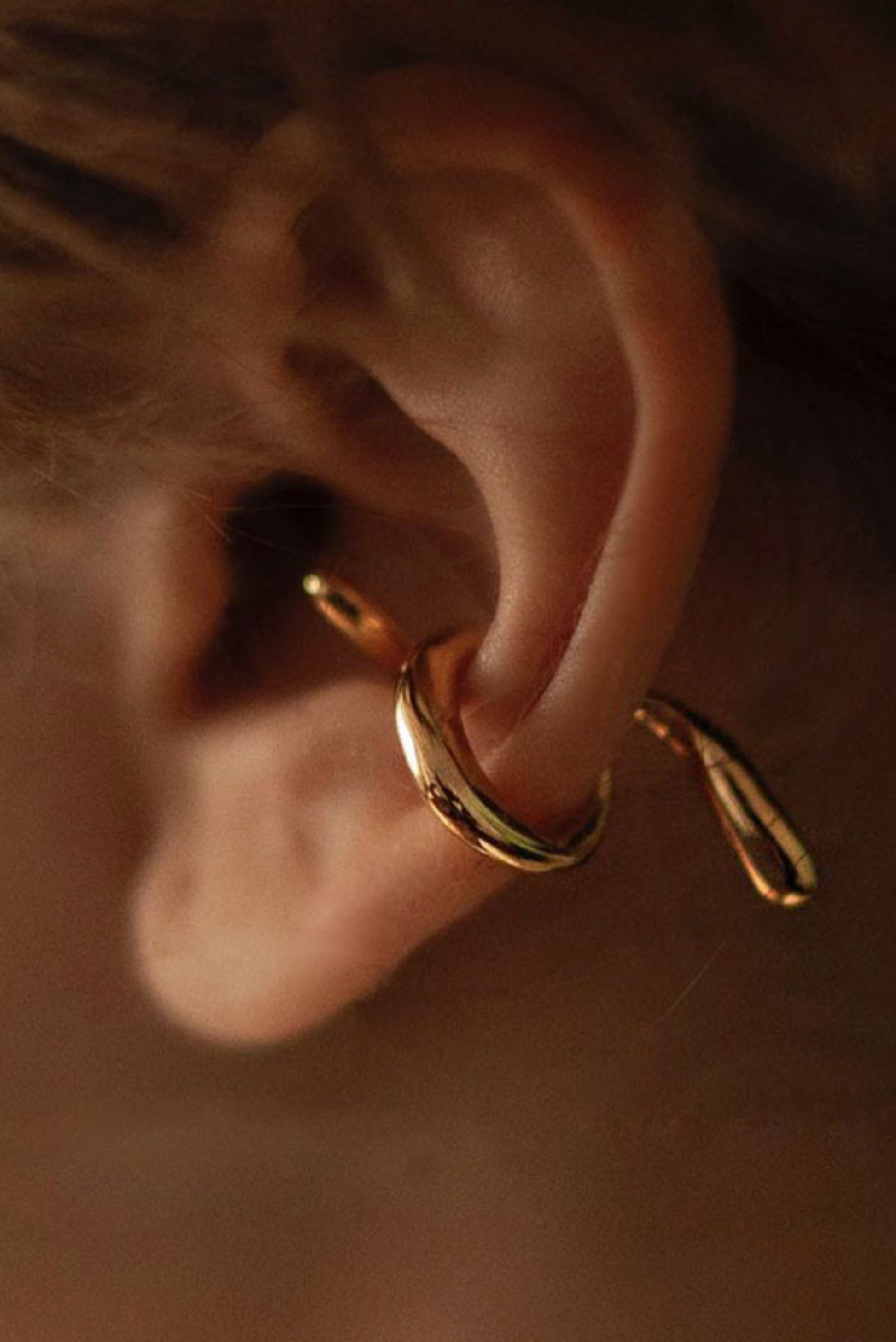 Pendientes oro pendientes acero inoxidable pendientes sin agujero earcuff ear cuff pendiente cartilago parfois joyeria suarez pendientes corte ingles corte ingles pdpaola pendientes pd paola aleyole ale y ole aristocrazy arena roja pendientes arenaroja singularu SINGULARU El corte ingles Apodemia bijou brigitte san saru sansarushop agatha paris tiffany CREU creushop vidal acus acuscomplementos mariadosases arena roja arena roja lepetitemarie piercing oreja