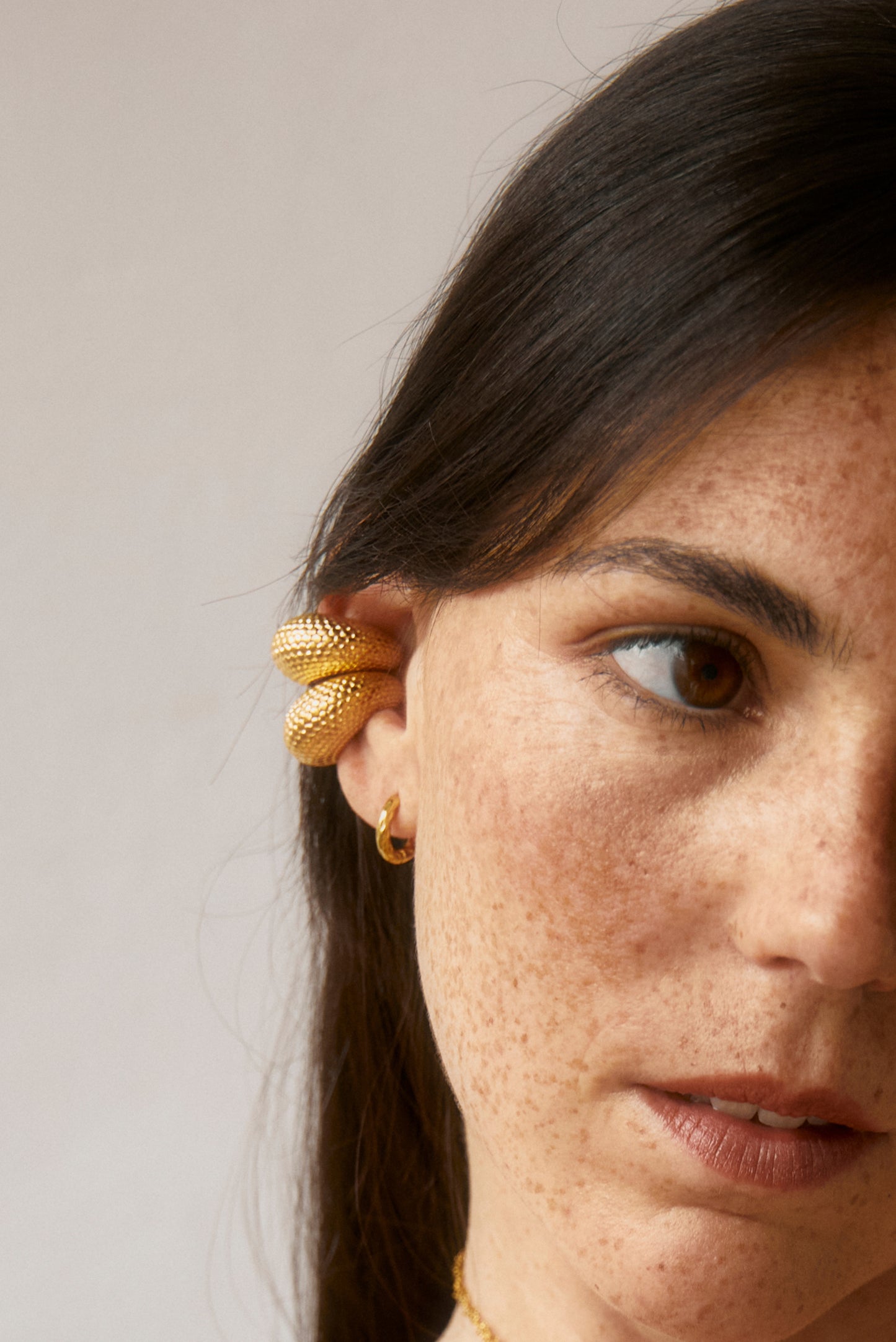 Pendientes oro pendientes acero inoxidable pendientes sin agujero earcuff ear cuff pendiente cartilago parfois joyeria suarez pendientes corte ingles corte ingles pdpaola pendientes pd paola aleyole ale y ole aristocrazy arena roja pendientes arenaroja singularu SINGULARU El corte ingles Apodemia bijou brigitte san saru sansarushop agatha paris tiffany CREU creushop vidal acus acuscomplementos mariadosases arena roja arena roja lepetitemarie piercing oreja