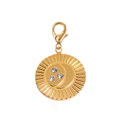 Charm Charms de oro Joyería Charms con piedras Charms en tendencia Charms dorados Charms de Pandora Cartier Bimba y Lola Tiffany & Co Unode50 Regalo Joyero dorado Bylia jewels bylia logo ale y ole logo aleyole jewelry pd paola pdpaola jewelry creu handmade creu shop lua complementos luamesquet dosases mariadosases singularu lavani jewels lavani.jewels trium triumjewelry pardobymireiapardo pardo 