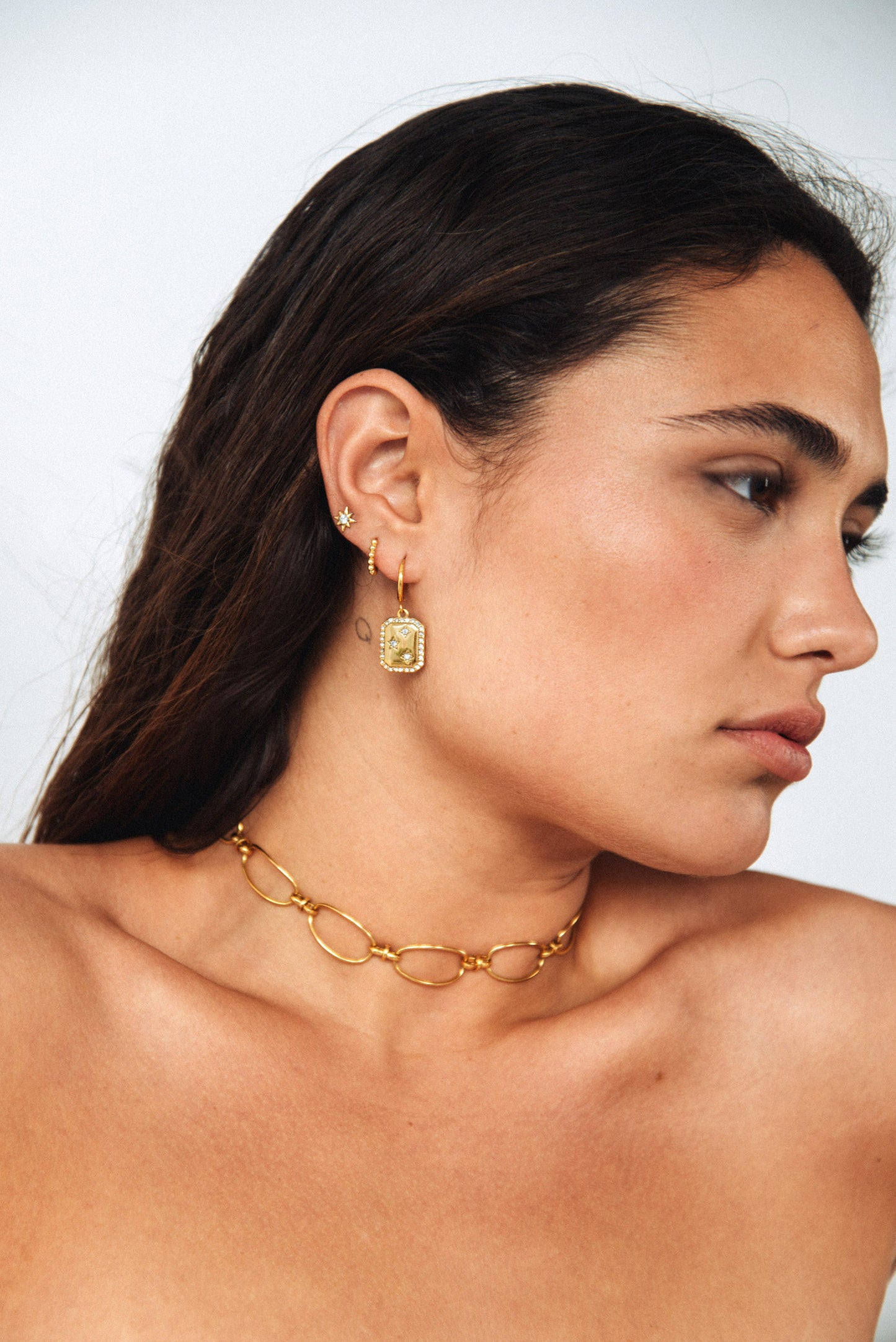 Pendientes de oro Le Petite marie.joyeria Marea joyas Vacier Jewelry Javier bilbao joyas joyas darwin cxc joyas lisla joyas mestiza joyas joyería suarez el corte inglés rebajas Pandora La Manso Tendencia Joyas verano 2022 Tendencias estilo 2022 tendencias moda verano 2022 Bylia jewels bylia logo ale y ole logo aleyole jewelry pd paola pdpaola jewelry creu handmade creu shop lua complementos luamesquet dosases mariadosases singularu lavani jewels lavani.jewels trium triumjewelry pardobymireiapardo pardo 