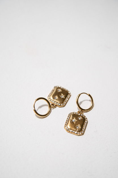 Pendientes de oro Le Petite marie.joyeria Marea joyas Vacier Jewelry Javier bilbao joyas joyas darwin cxc joyas lisla joyas mestiza joyas joyería suarez el corte inglés rebajas Pandora La Manso Tendencia Joyas verano 2022 Tendencias estilo 2022 tendencias moda verano 2022 Bylia jewels bylia logo ale y ole logo aleyole jewelry pd paola pdpaola jewelry creu handmade creu shop lua complementos luamesquet dosases mariadosases singularu lavani jewels lavani.jewels trium triumjewelry pardobymireiapardo pardo 